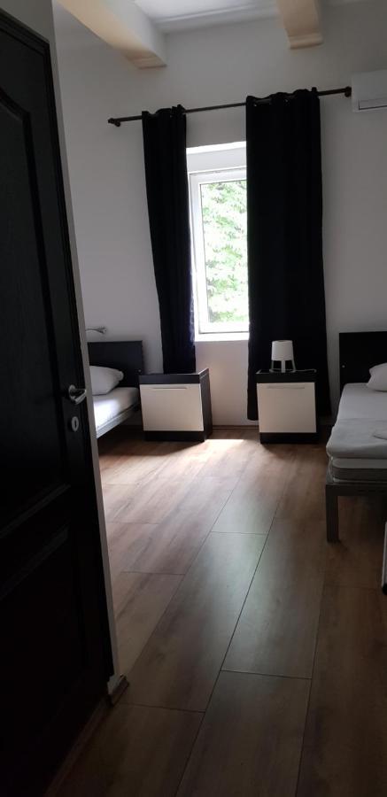 Hotel Dnd-X Pančevo Zewnętrze zdjęcie
