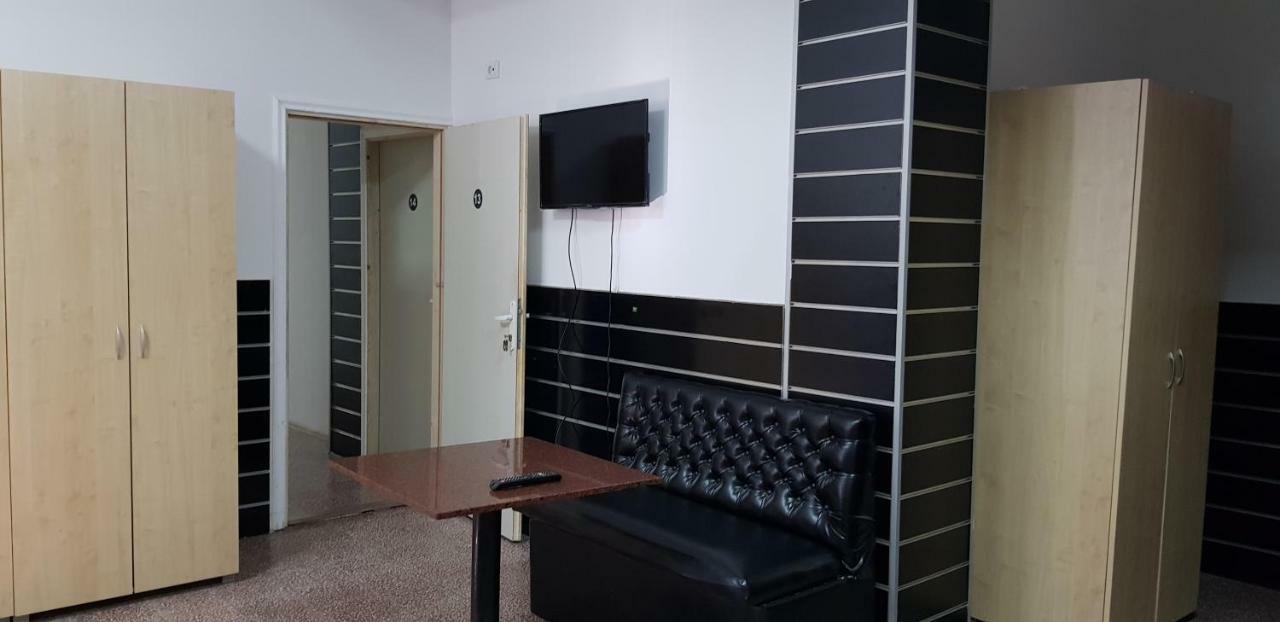 Hotel Dnd-X Pančevo Zewnętrze zdjęcie